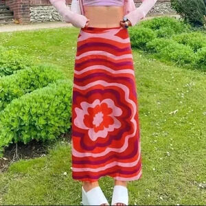 NWT ZARA LINEN COTTON BLOGGER FAVORITE 70s groovy print floral skirt XS